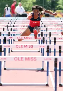 Taryn Hartfield (photo by Joshua McCoy)