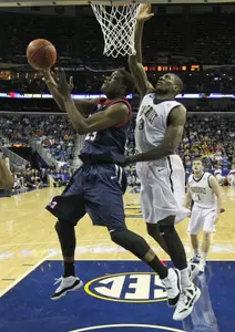 Reginald Buckner (AP photo)