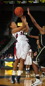 Diara Moore (photo by Joshua McCoy)