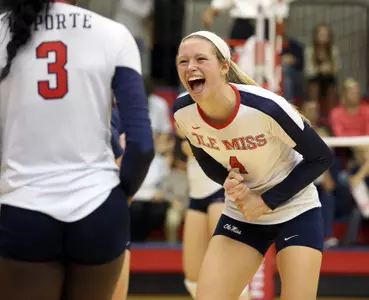 Freshman Aubrey Edie had 39 assists and eight digs vs. Auburn.