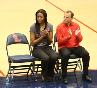 Assistant Coach Alex Simmons