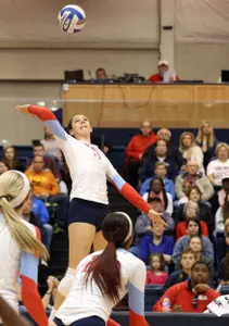 Lexi Thompson finished with 21 kills to lead the Rebels against Kentucky.