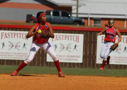 Mississippi standout Hailey Lunderman has signed to play for the Rebels.