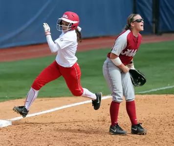 Redshirt-freshman second baseman Alyssa Invergo went 3-4 Sunday with a home run.