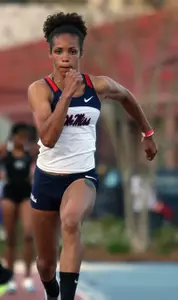 Shari Russell (photo by Joshua McCoy)