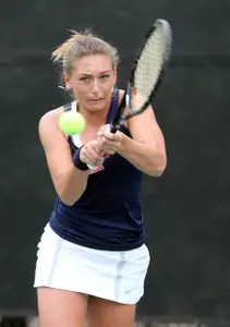 Junior Erin Stephens