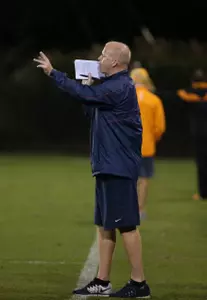 Rob Thompson has been promoted to the position of associate head coach.