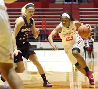 Shandricka Sessom tallied her second consecutive double-double against McNeese State.