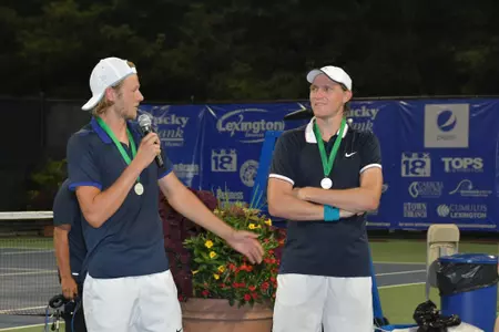 Photo by Charlie Baglan