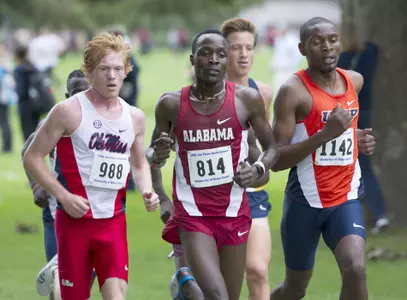 Sean Tobin wins the Notre Dame Invitational. (photo by Shawn Price)