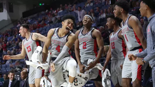 Bench vs. FGCU