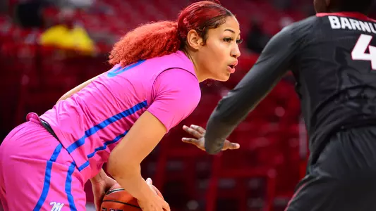 Shakira Austin at Arkansas 02-19