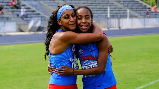 Toni Glatz and Jayda Eckford