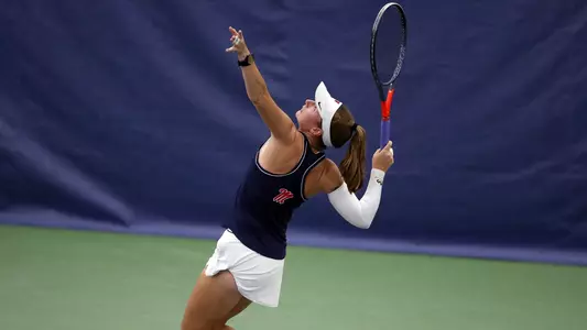 Tiphanie Fiquet Serve