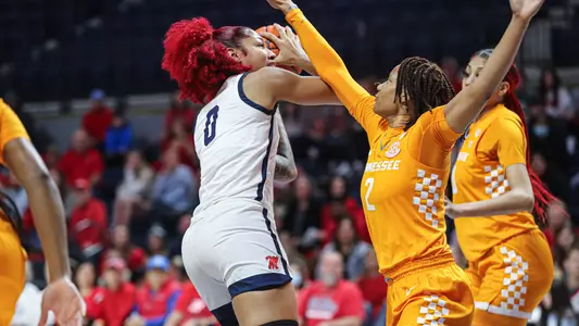 Shakira Austin vs. Tennessee