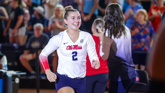 Ole Miss Volleyball vs Illinois at Gillom Center in Oxford, MS on August, 28, 2022.  Photo by Kiana Dale/Ole Miss AthleticsInstagram and Twitter: @OleMissPix Buy Photos at RebelWallArt.com