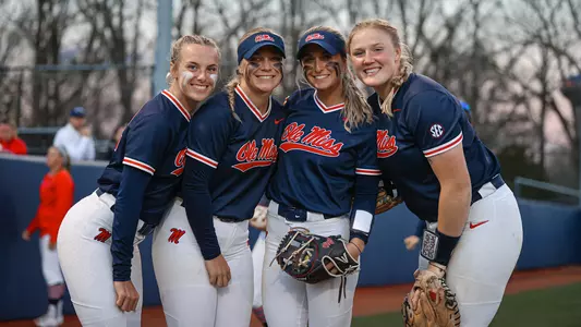 Taylor Malvin, Paige Smith, Savana Sikes and Lexie Brady