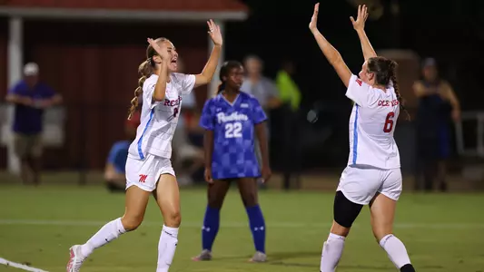 Astrid Nyquist, Kayla Keefer