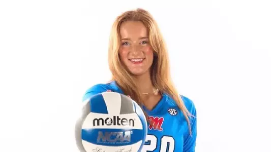 Caroline Ellis_Freshman Gatorade_Web