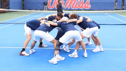 Men's Tennis Huddle