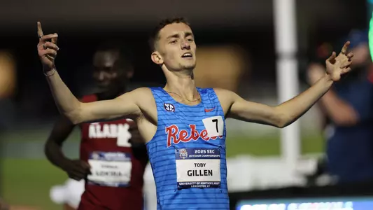 Gillen, Toby