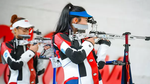 Gracie Dinh vs Murray State