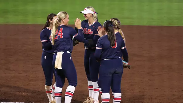 Team Huddle_Fall_Web