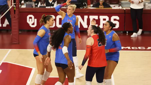 Team Huddle_Ohio State_Web