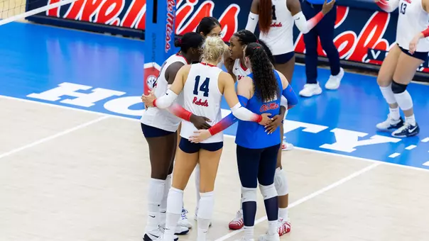 Team Huddle_Clemson_Web