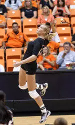 Volleyball Upends UNLV