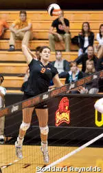 Rourke Kills 19, but Volleyball Falls to No. 4 Washington