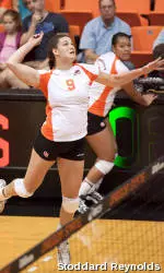 Volleyball Rebounds with Upset over No. 18 Arizona