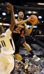 Beavers Can't Stop Huskies, Fall 59-52