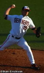 No. 3 Baseball Wins Series Opener, 10th Straight Game