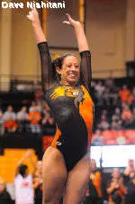 Seniors Outshine Kentucky on Senior Night