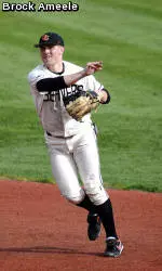 No. 9 Baseball Wins Series Opener In Pitcher's Duel At No. 17 Stanford