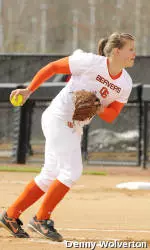 Softball to Face No. 4 Washington and No. 2 UCLA on Last Road Trip