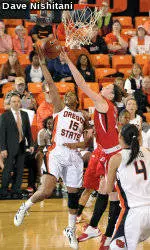 Marchbanks' Career Day Boosts Beavers over Utes to Make it Four Straight