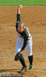 Softball Finishes Pac-12 Slate At Arizona; Closes In On Regional Berth