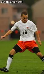 Men's Soccer Drops Road Match To Stanford