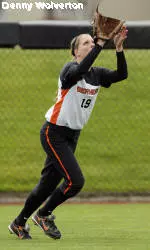 Softball to Host Three Doubleheaders before Start of Conference Play