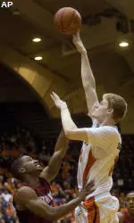 Overtime Run Sends Beavers Marching into CBI Title Round