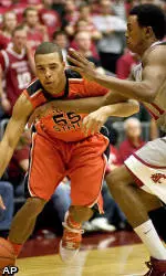 Oregon State Falls To Cougars, 84-70