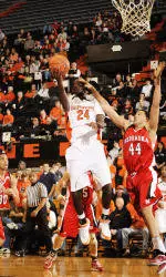 Men's Hoops Travels to Arizona on Saturday