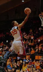 Nelson, Collier Lead Beavers Past Pesky Cougars, 87-77