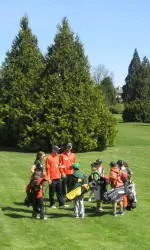 Men's, Women's Golf Teams Volunteer At Special Event