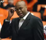 Robinson to Wear Sneakers for Coaches vs. Cancer Event