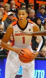 Cunningham, Collier Lead Beavers Past Hofstra, 82-72