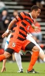 UCLA Holds On For 2-1 Win Over Men's Soccer