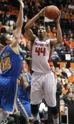 Cunningham, Collier Lead Oregon State Past UCLA, 87-84
